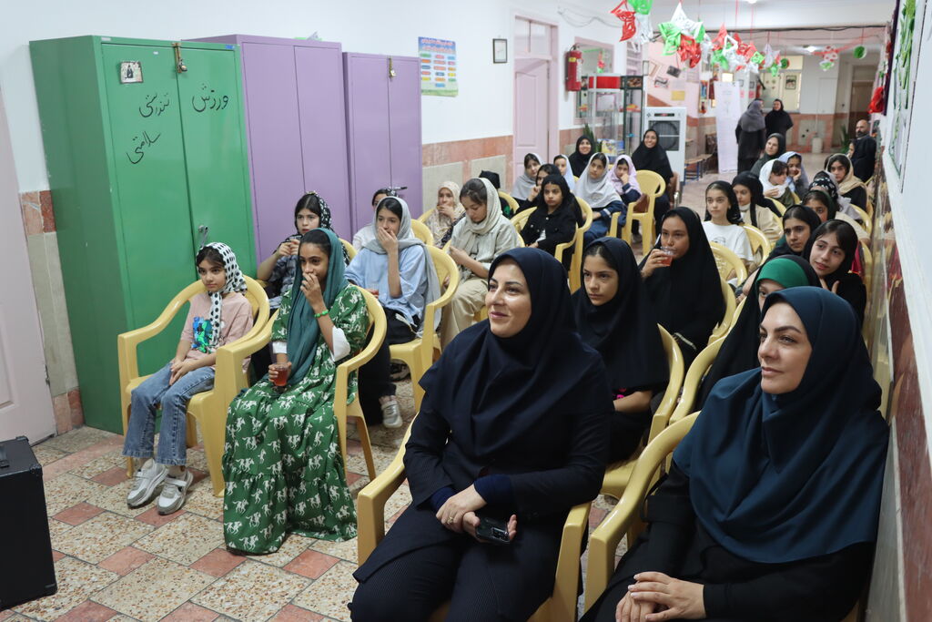 افتتاح کتابخانه پستی کانون تهران