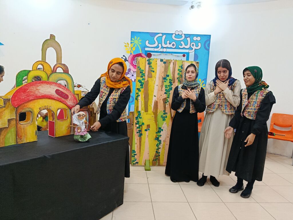 تولید و تمرین نمایش عروسکی "گیس گلابتون و دیو" با مشارکت کودکان و نوجوانان
