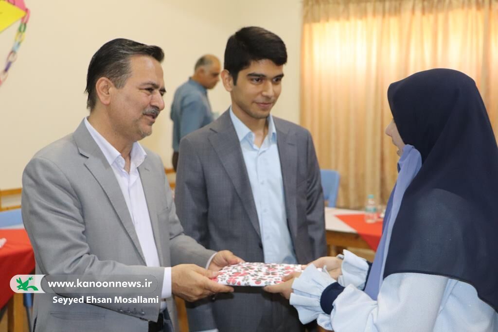 هماندیشی نسل جوان با مدیران/ حضور فعالانه مشاور نوجوان استاندار گلستان در کانون