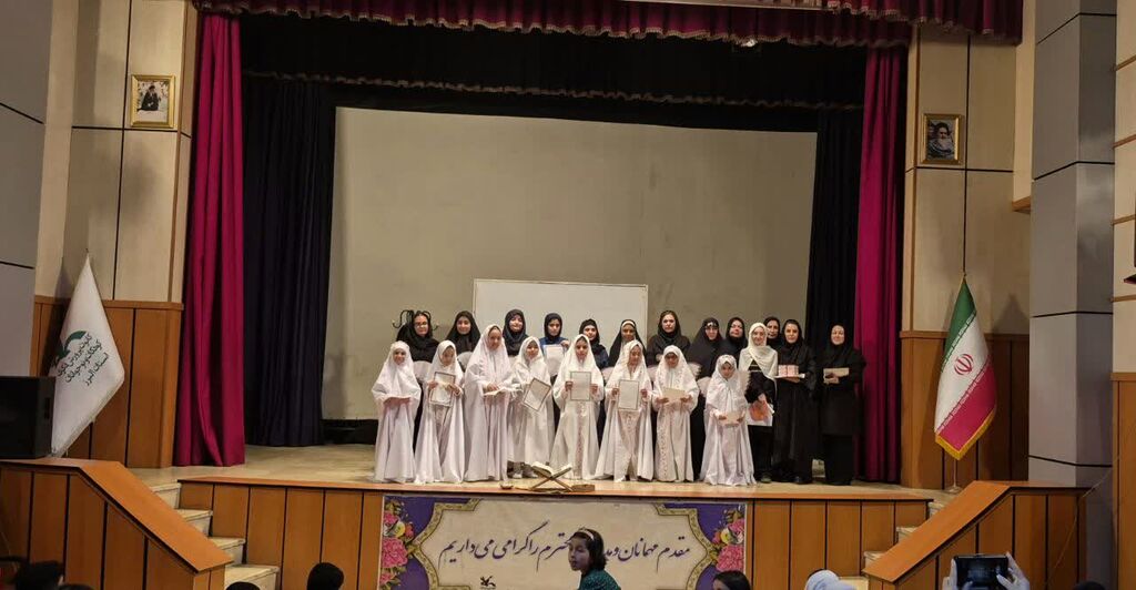  ویژه برنامه «کودکان آسمانی» در مجتمع کانون کرج؛ یادمان شهدای کودک و نوجوان جنگ ۱۲ روزه