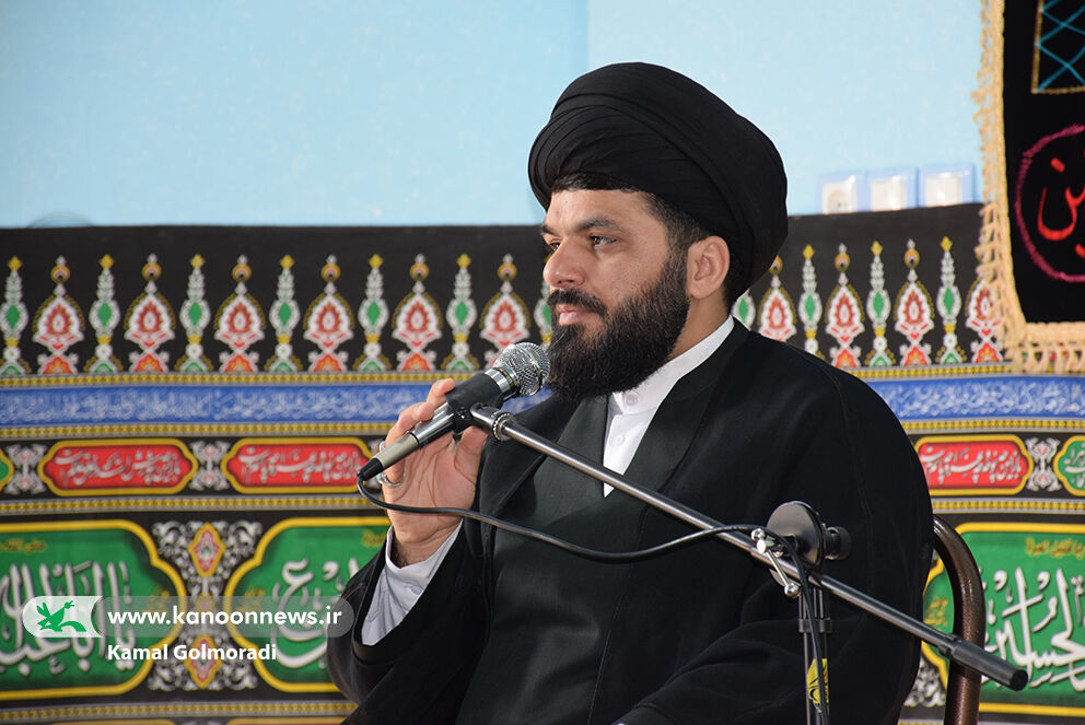 سوگواری اباعبدالله الحسین (ع) درکانون لرستان عاشورا ظرفیتی عظیم برای انتقال مفاهیم تربیتی به کودکان و نوجوانان است