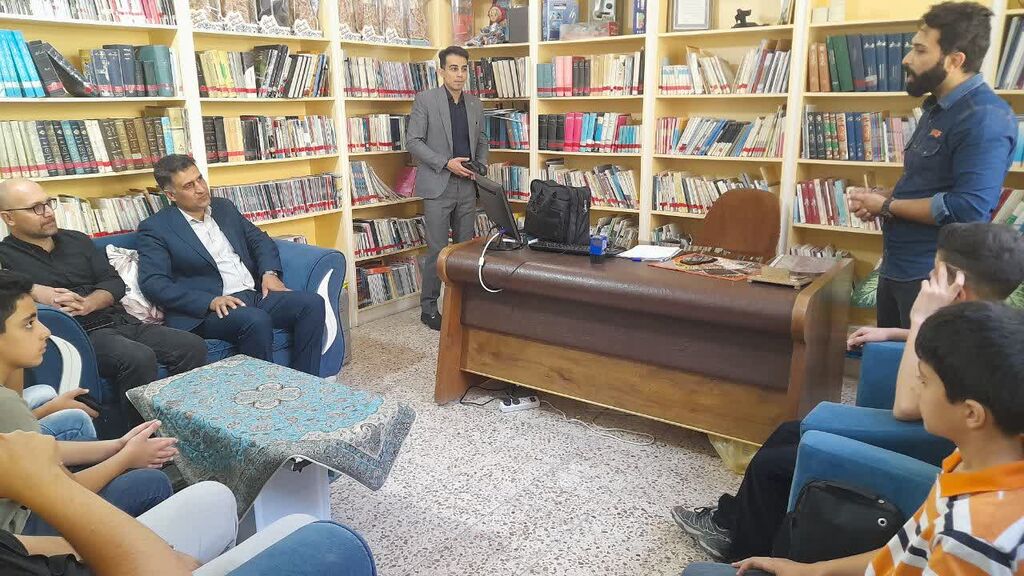 رییس آموزش و پرورش شاهرود بر گسترش فعالیت‌های کانون در مدارس تاکید کرد