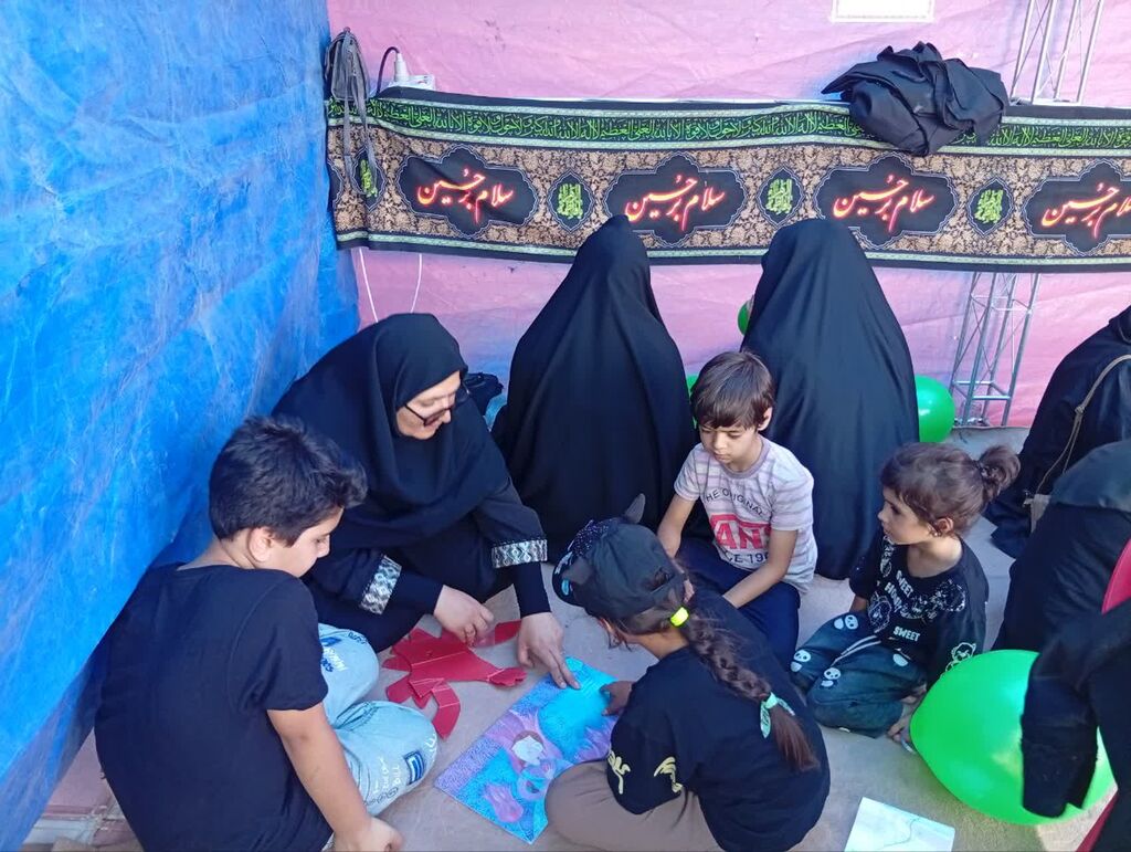 استقبال زائران و مسئولان از موکب مرکز کنگاور