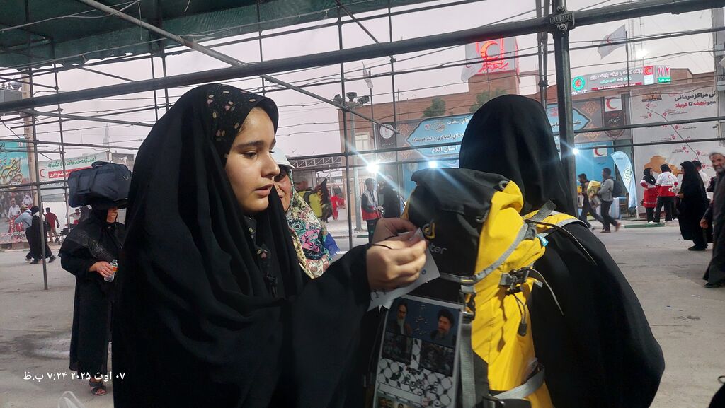 خدمترسانی نوجوانان کنشگربه میهمانان کوچک امام حسین (ع)درایستگاه کانون