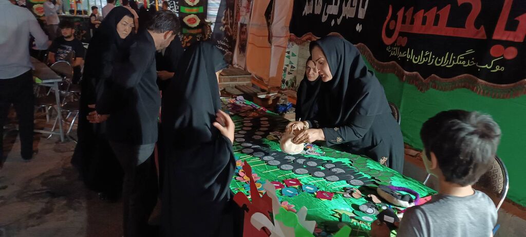 موکب "سیدالشهدا" کانون کرمانشاه میزبان زائران با برنامههای فرهنگی