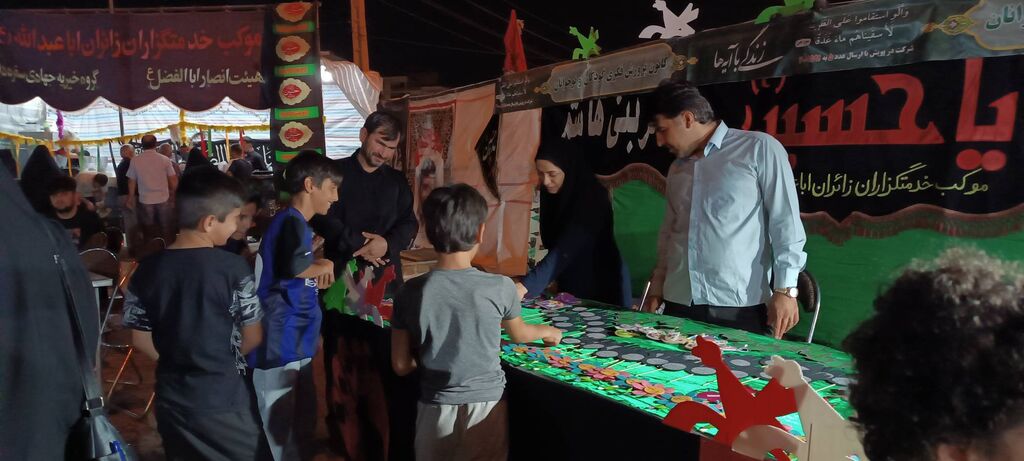 موکب "سیدالشهدا" کانون کرمانشاه میزبان زائران با برنامه‌های فرهنگی