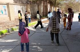 همراهی مادران و دختران در یک روز به‌یادماندنی در مرکز فرهنگی هنری شماره دو زاهدان