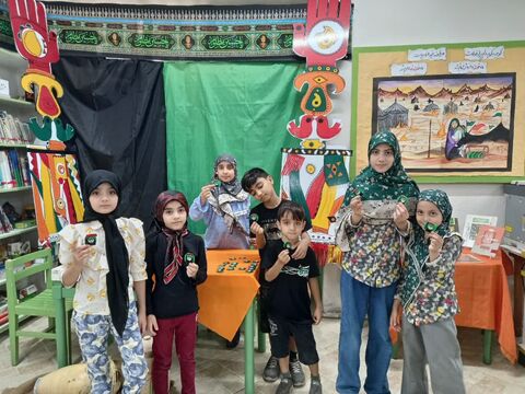 دست‌سازه‌های اعضای کانون جهت اهدا به زائران پیاده‌روی اربعین