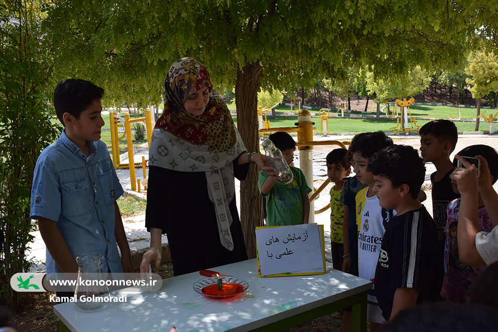 دنیای شگفتیها در کارگاه علمی مرکز شماره ۵ کانون خرمآباد