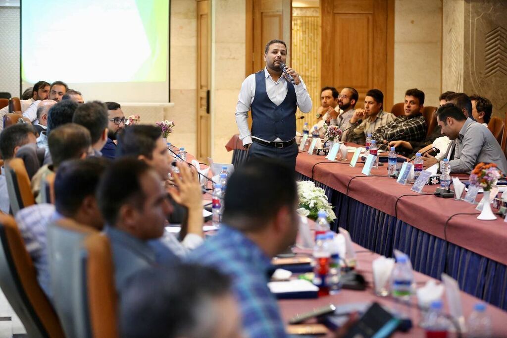 دعوت از مربی کتابخانه سیارشهری مشهد در همایش کتابداران سیار کتابخانههای عمومی کشور