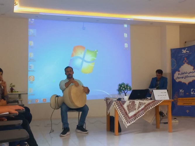 نشست انجمن شاعران نوجوان کانون استان اصفهان