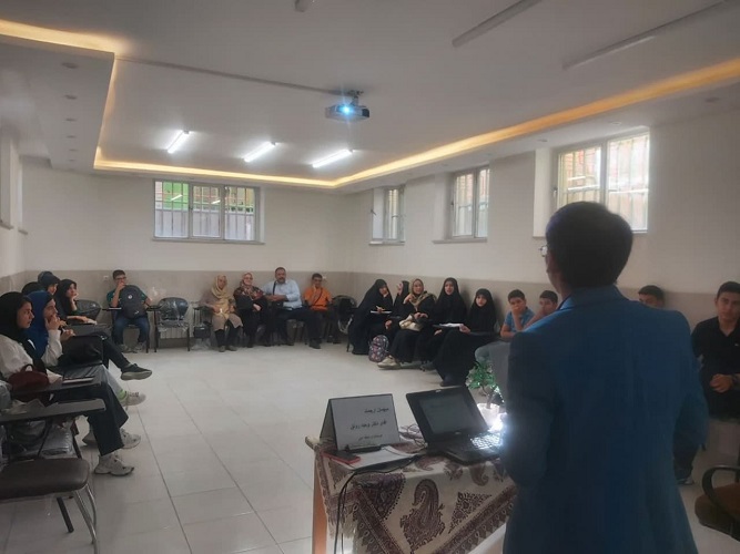 نشست انجمن شاعران نوجوان کانون استان اصفهان