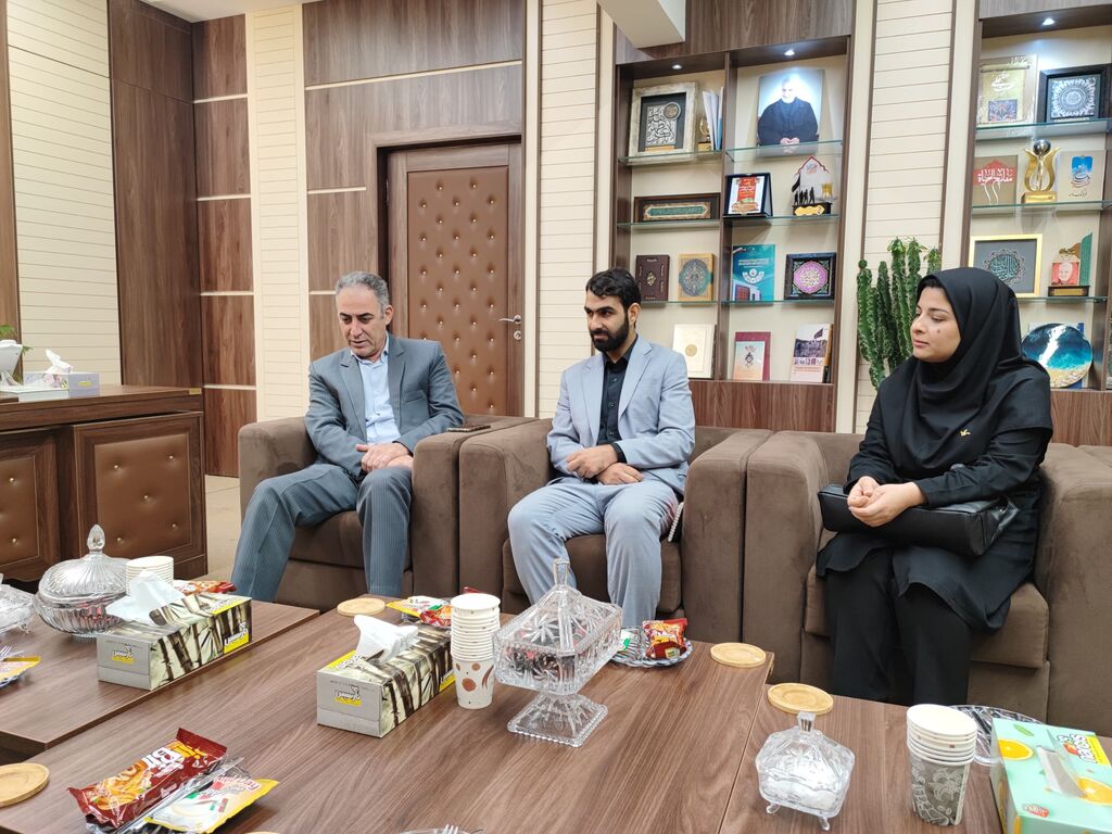 دیدار مدیرکل کانون پرورش فکری خوزستان با فرماندار ماهشهر