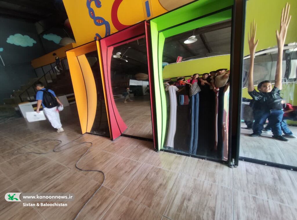 بازدید اعضای مرکز فرهنگی هنری شماره چهار زاهدان از پارک علم و فناوری با محوریت آموزش محیطزیست