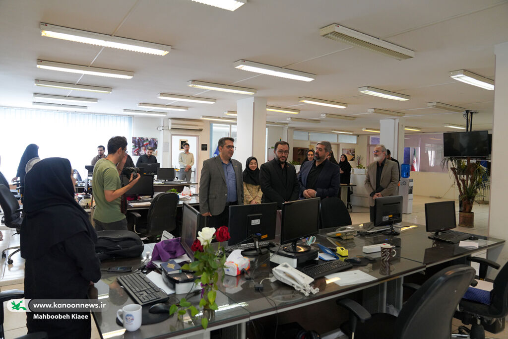 حضور مدیرعامل کانون در خبرگزاری پانا به مناسبت روز خبرنگار مدیرعامل کانون پرورش فکری به خبرگزاری پانا رفت