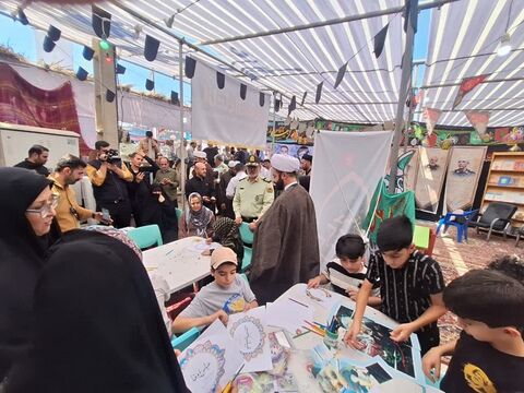 موکب فرهنگی کانون استان اصفهان در مرز باشماق میزبان زائران اربعین است/۲