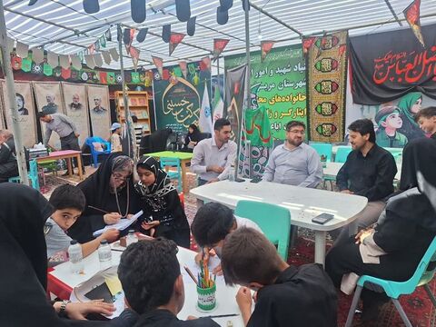 موکب فرهنگی کانون استان اصفهان در مرز باشماق میزبان زائران اربعین است/۲