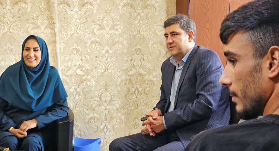 کانونیاران شهر زیار به دیدار شهردار رفتند