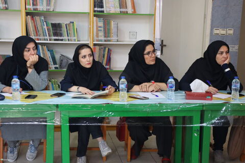 نشست ادبی