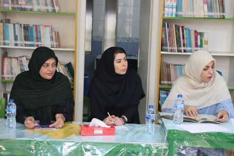 نشست ادبی