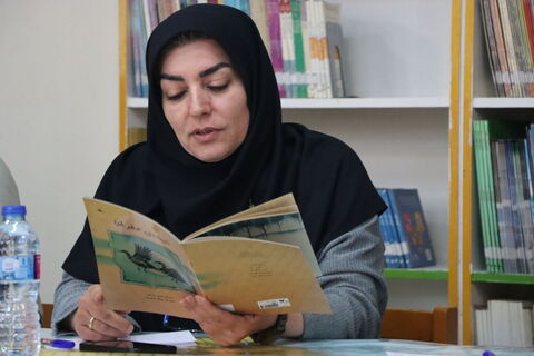 نشست ادبی