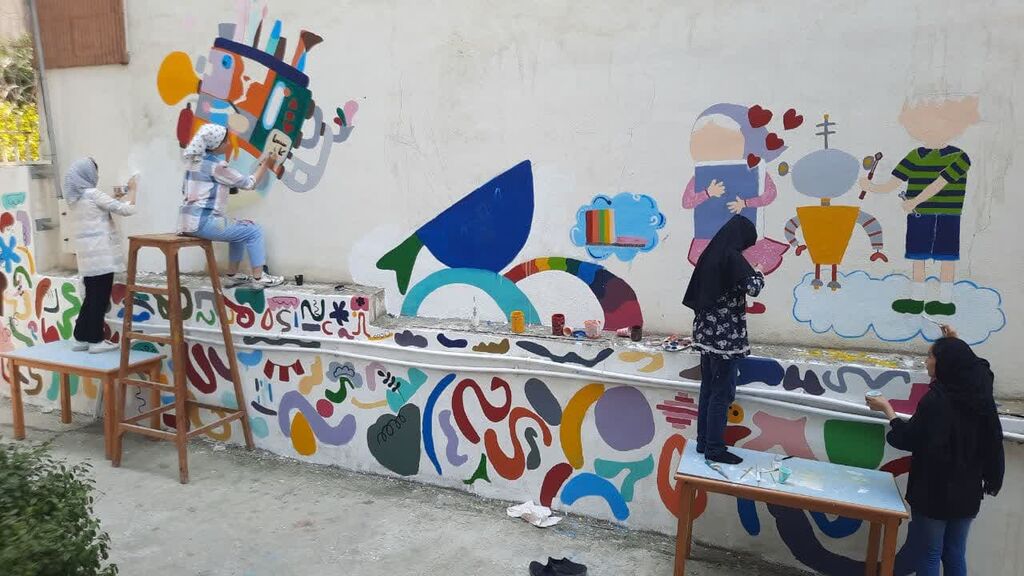 دیوارهای مرکز گرگان یک، رنگ و بوی خلاقیت گرفت