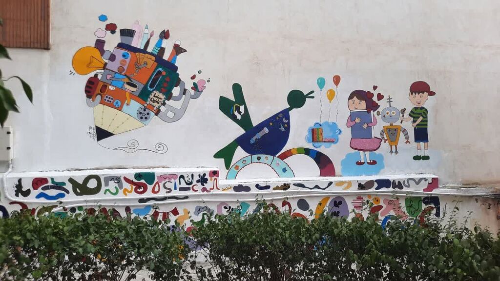 دیوارهای مرکز گرگان یک، رنگ و بوی خلاقیت گرفت