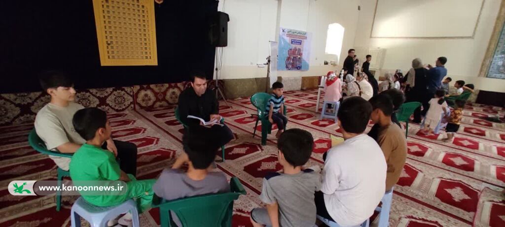 سومین برنامه کاروان سیار کانون لرستان در محله ماسورخرم‌آباد برگزار شد