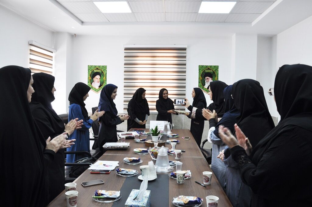 تجلیل از آیندهسازان عرصهی خبر/ عضوخبرنگاران نوجوان کانون البرز تجلیل شدند