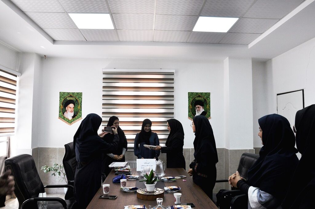 تجلیل از آیندهسازان عرصهی خبر/ عضوخبرنگاران نوجوان کانون البرز تجلیل شدند