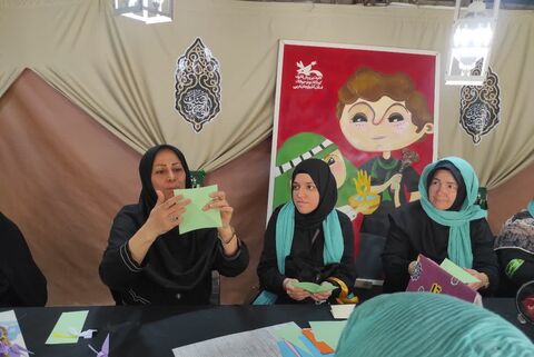 فعالیت موکب «میهمانان کوچک امام حسین(ع)» کانون استان آذربایجان غربی در پایانه مرزی تمرچین پیرانشهر