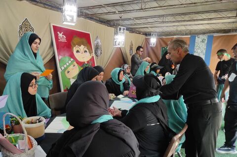 فعالیت موکب «میهمانان کوچک امام حسین(ع)» کانون استان آذربایجان غربی در پایانه مرزی تمرچین پیرانشهر