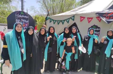 فعالیت موکب «میهمانان کوچک امام حسین(ع)» کانون استان آذربایجان غربی در پایانه مرزی تمرچین پیرانشهر