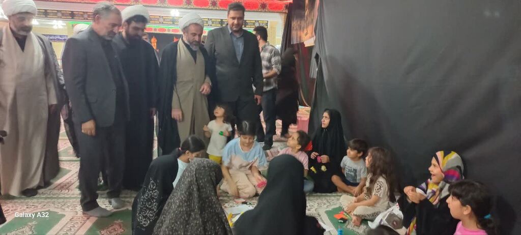 حضور مسئول مرکز فرهنگی هنری سرابله درزائرسرای خادمین بهشت