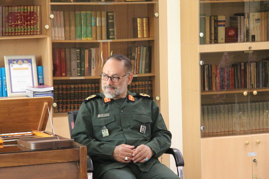 کودکان آذربایجان غربی از حافظان وطن تقدیر کردند