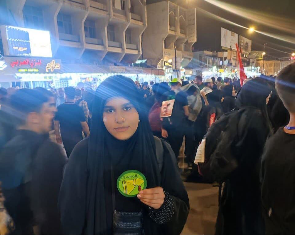 دست‌سازه‌های اربعینی کانون کرمانشاه در دست زائران از مرز خسروی تا کربلا