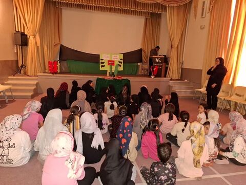 گزارش تصویری برگزاری همایش هنر‌های تجسمی"بیرق غریب" به مناسبت اربعین حسینی در مراکز کانون استان اصفهان