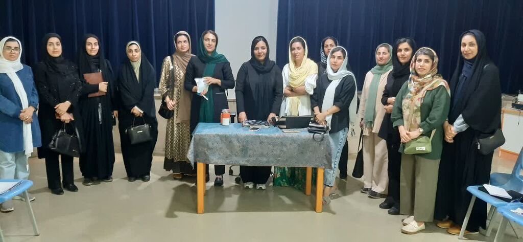 کارگاه آموزشی «والد آگاه، کودک امن؛ تربیت جنسی» در مرکز فرهنگی هنری شماره ۴بندرعباس برگزار شد
