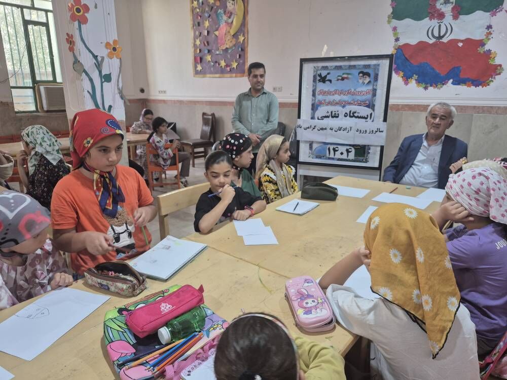 گرامیداشت بازگشت آزادگان به میهن اسلامی در کانون پرورش فکری لنده