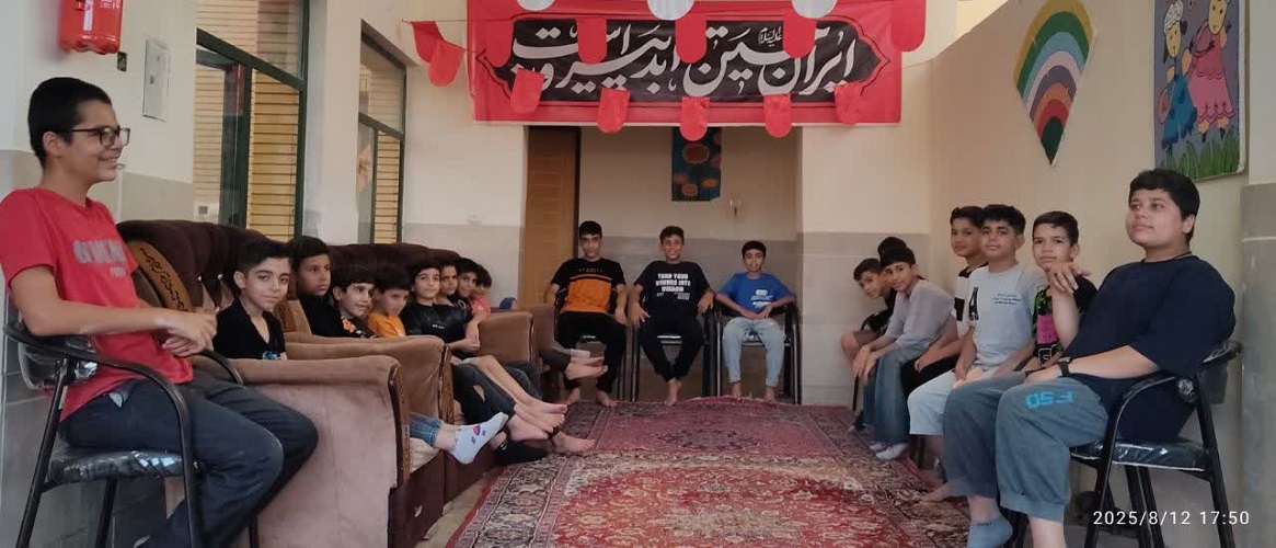 اردوی علمی و نجومی رصد «شهاب باران بَرساوُشی» در مراکز باغبادران و دهاقان برگزار شد