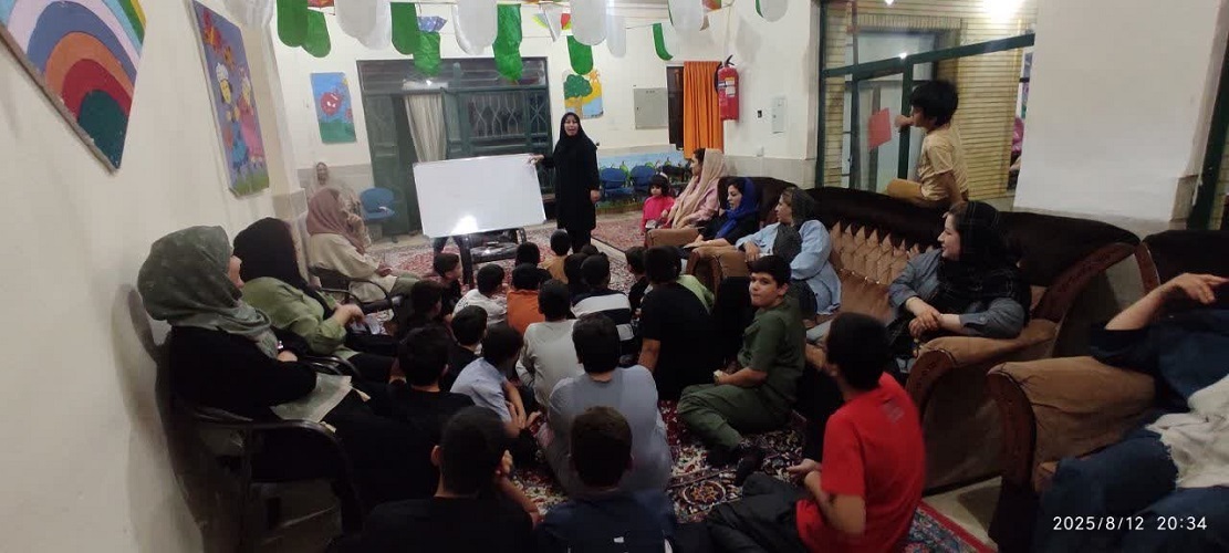 اردوی علمی و نجومی رصد «شهاب باران بَرساوُشی» در مراکز باغبادران و دهاقان برگزار شد