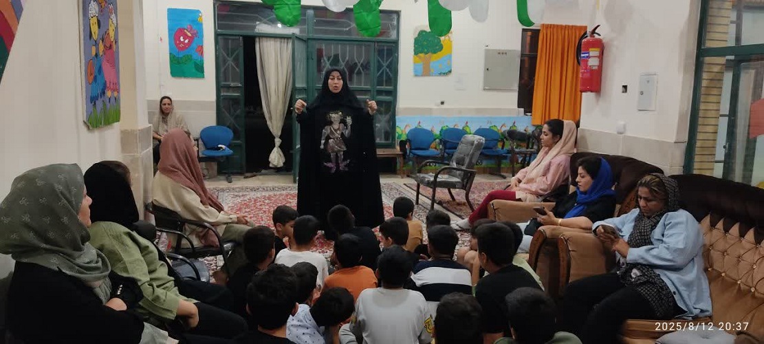 اردوی علمی و نجومی رصد «شهاب باران بَرساوُشی» در مراکز باغبادران و دهاقان برگزار شد