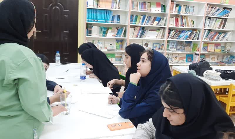 دومین نشست انجمن هنرهای تجسمی کانون هرمزگان برگزار شد