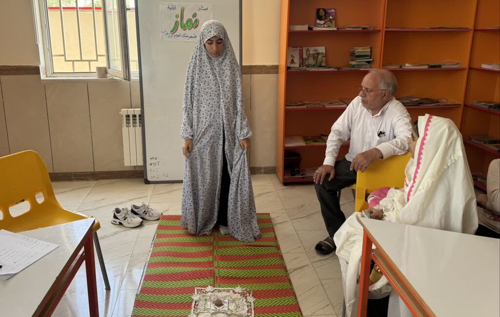 برنامههایی با حضور مسئول ستاد اقامه نماز در مرکز شماره ۳ اسلامآباد غرب