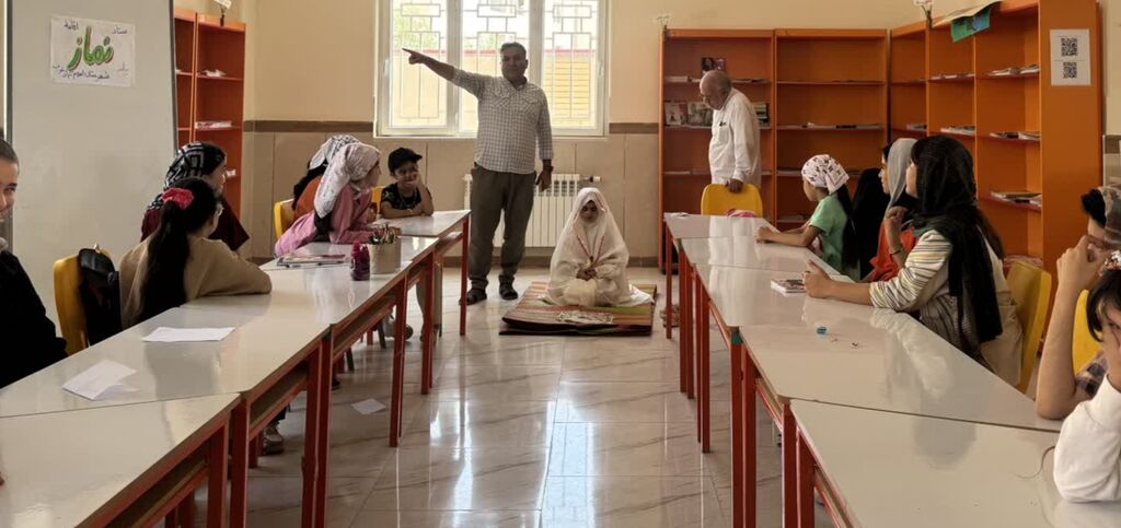 برنامههایی با حضور مسئول ستاد اقامه نماز در مرکز شماره ۳ اسلامآباد غرب