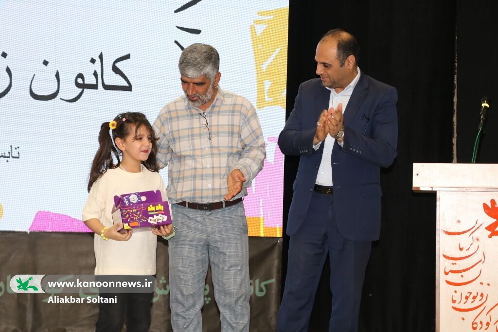 گفتوگوی صمیمی مدیر کانون زبان ایران با والدین زبانآموزان کرمانی