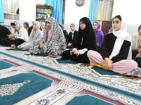 دختران نوجوان کانون استان ایلام در اردوی" ایلام ما " به روایت تصویر
