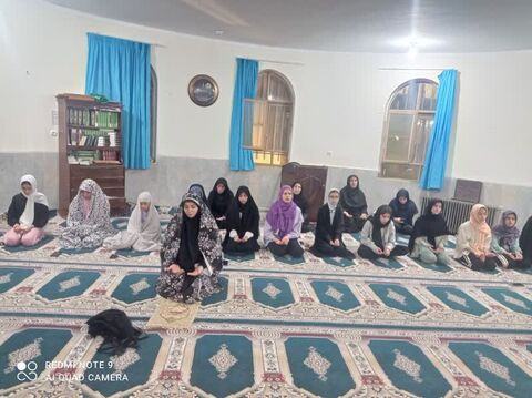 دختران نوجوان کانون استان ایلام در اردوی" ایلام ما " به روایت تصویر