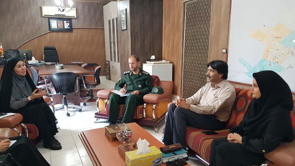 نشست سرپرست کانون کرمانشاه با مسئولان بنیاد حفظ آثار و نشر ارزش‌های دفاع مقدس