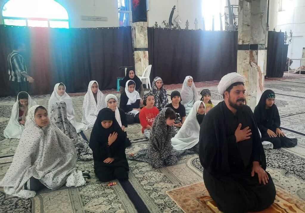 بازدید اعضای مرکز شماره ۱۰ در مسجد جلیلی کرمانشاه